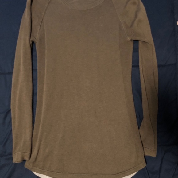 LuluLemon Sunshine Coast cashmere blend Knit Be Bold Sweater Green Medium - Picture 2 of 7